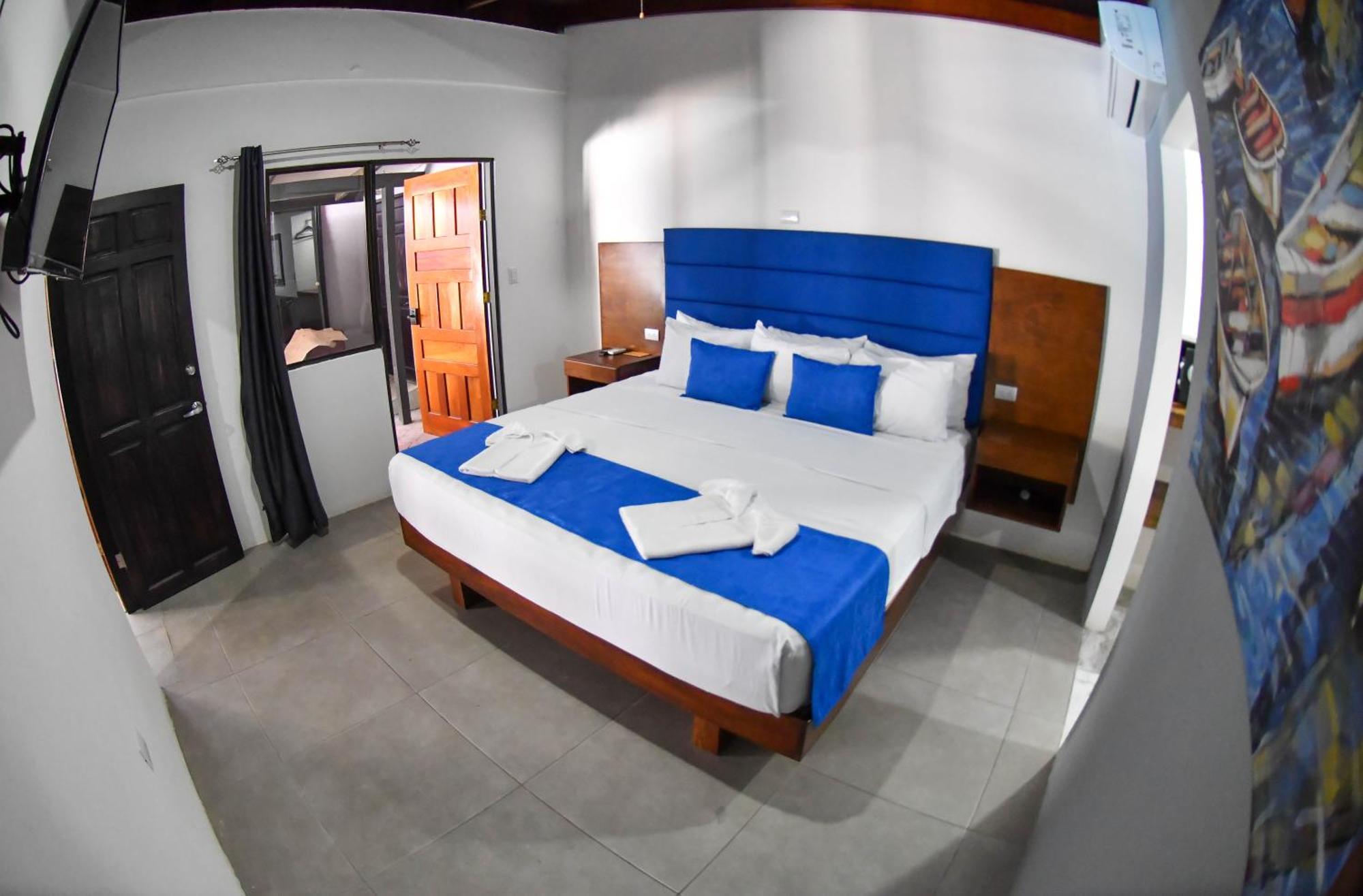 Republik Hotel, Bistro And Nightclub On Site Jaco Exterior photo