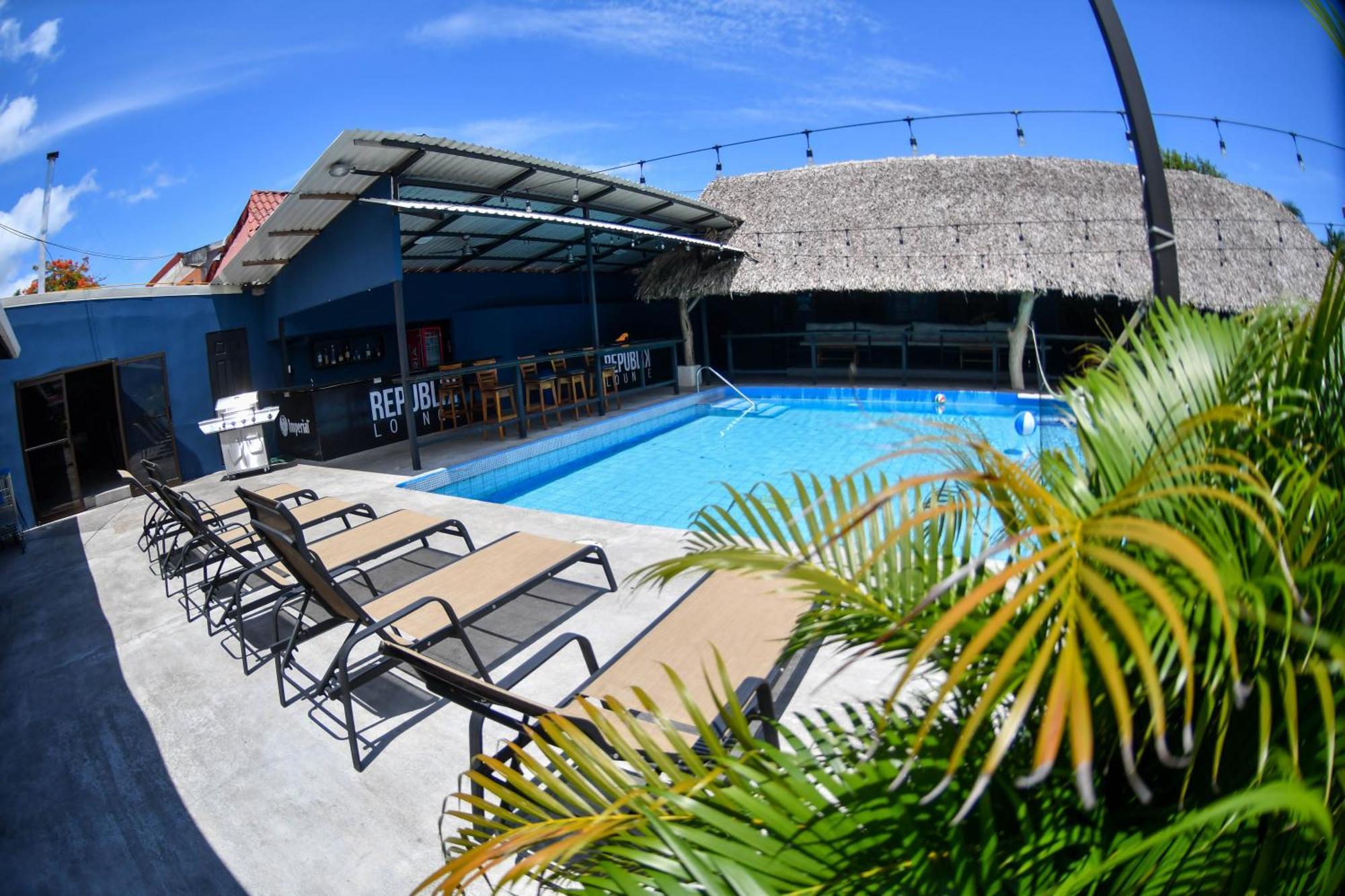 Republik Hotel, Bistro And Nightclub On Site Jaco Exterior photo